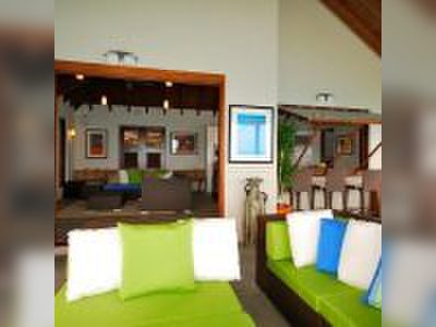 House · For sale · 5 bedrooms