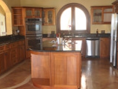 House · For sale · 5 bedrooms