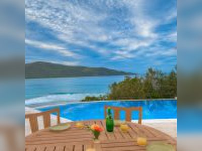 House · For sale · 4 bedrooms