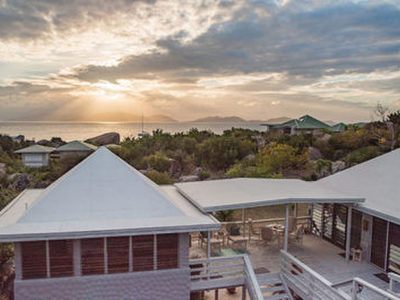 House · For sale · 5 bedrooms