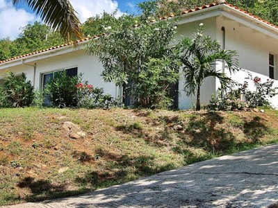 House · For sale · 3 bedrooms